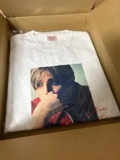 山田涼介　RED Tシャツのサムネイル
