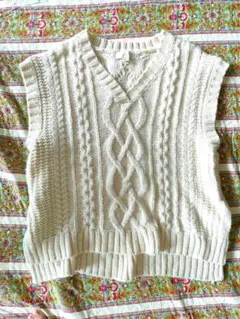 BMING by BEAMS アイボリー ケーブル編み ニットベスト