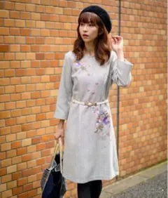 新品未使用 Rewde フラワー刺繍チェック柄ワンピース ライトグレー M