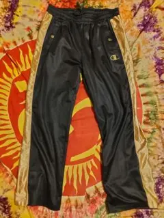 Champion CW1364 ポリエステルパンツ 黒/金