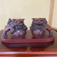 沖縄のシーサー カラフルな陶器の獅子像 置物 - メルカリ