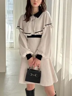 フリル襟バルーンスリーブワンピース