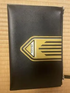 PRADAサフィアーノバイカラー クラッチバッグ 大ボルドー×ブルー付属品 