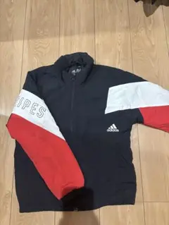 アディダス　スリーストライプス　中綿ナイロンジャケット　140