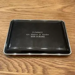 アイシャドウ