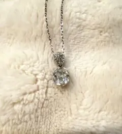 スワロフスキー　クリスタルペンダント ネックレス