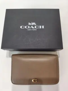 COACH 二つ折り財布　カード入れ　カードケース