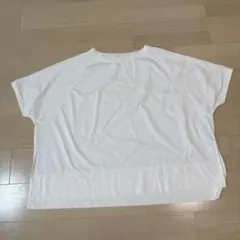 リヴドロア　ホワイト 半袖 Tシャツ スリット入りのサムネイル