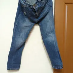 ダメージ加工ダークブルーストレートジーンズのサムネイル