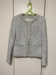 エメ　ノーカラージャケット Mサイズ ホワイト系のサムネイル