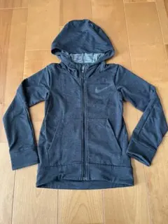 Nike DRI-FIT パーカー　キッズ　120〜130