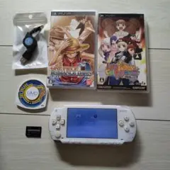 美品★psp本体★白★純正バッテリー、ゲーム３つ、メモリー、新品充電器付き♪