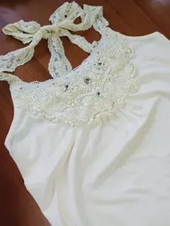 アクシーズ♡レース装飾付きキャミソール