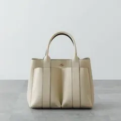 Item thumbnail for item 7dc2e8c3-647e-4459-bc0a-b066f06fc081