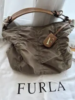 FURLA（フルラ）ギャザー入りショルダーバッグ オリーブグリーン　トート　革