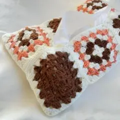 ハンドメイド/ティッシュカバー/モチーフ編み