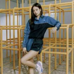 【adidas Original】BLACKPINKジェニ着用のサムネイル