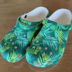 クロックス M9W11　グラフィック　CROCSのサムネイル