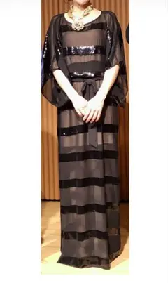 bcbg maxazriaスパンコール装飾 シースルー パーティードレスのサムネイル
