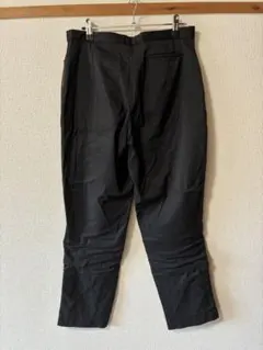 90s00s PRADA バギーナイロンパンツ XLサイズ ワンポイントロゴ 90s00s PRADA バギーナイロンパンツ XLサイズ ワンポイントロゴ - メルカリ