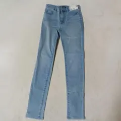 新品UNIQLO ウルトラストレッチ　スキニーハイライズ　デニム 26