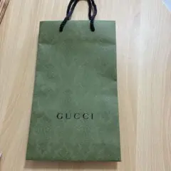 GUCCI グリーンショップ袋
