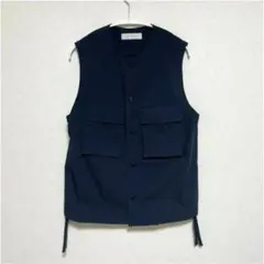 UNIVERSAL PRODUCTS ユニバーサルプロダクツ　ネイビー　ベスト