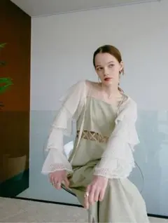 Sahara Tiered Arm Bolero（白・未使用）