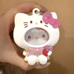 いちご新聞50周年 フォトバッジ付きマスコット　ハローキティ