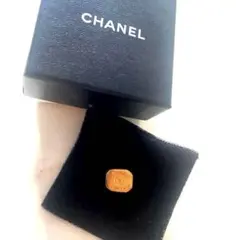 CHANEL ゴールド刻印ピアス　片方のみ　キャッチなし。