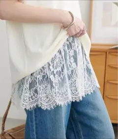 美品 DISCOAT 裾レース切替キャミソールのサムネイル