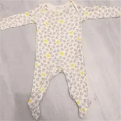 足つき　ロンパース　スタイ