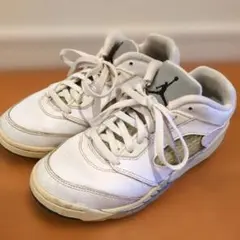 NIKE AIR JORDAN 5レトロ ロー 21.5cm エア ジョーダン5