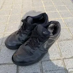 Nike ブラックスニーカー