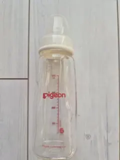 Pigeon ガラス哺乳瓶 200ml 丸型乳首付き　スリムタイプ