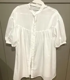 GU 白 シャツワンピース 半袖 フレア
