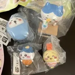 ちいかわ　くら寿司　フィギュア おくるみチャーム　ダンボールウォッチのサムネイル