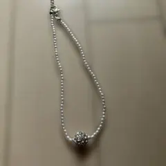 パール風　チョーカークリスタル装飾