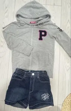 フード付きパーカーとデニムショーツセット