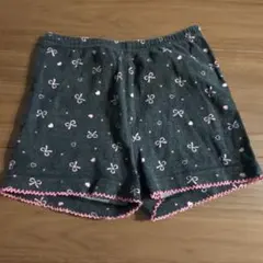 リボンとハート柄のグレーパンツ