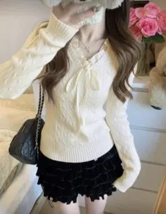 アイボリーリボン付きVネックニット