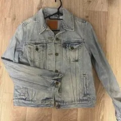 美品　Levi's デニムジャケット Mサイズ ライトブルー