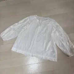 かぐれ 刺繍メッシュスリーブブラウスのサムネイル