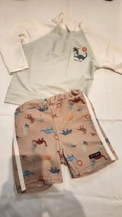 petit main 恐竜柄 ラッシュガード 水着 セット