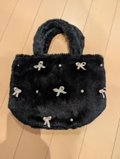 未使用　マザウェイズ ファー バッグ　ブラック