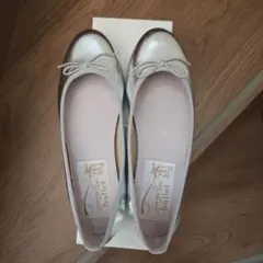 ⭐新品ラウナレア　 バレエシューズ⭐