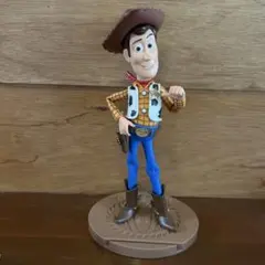 トイストーリー　一番くじ　ウッディ フィギュア