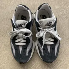 スニーカー　靴　ニューバランス　327 メンズ　黒　ブラック　24.5cm