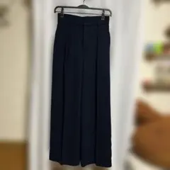 UNIQLO ネイビー スラックス パンツ M