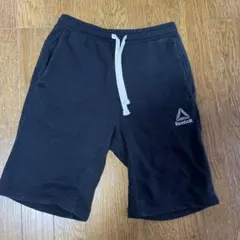 Reebok 黒 スウェットハーフパンツ
